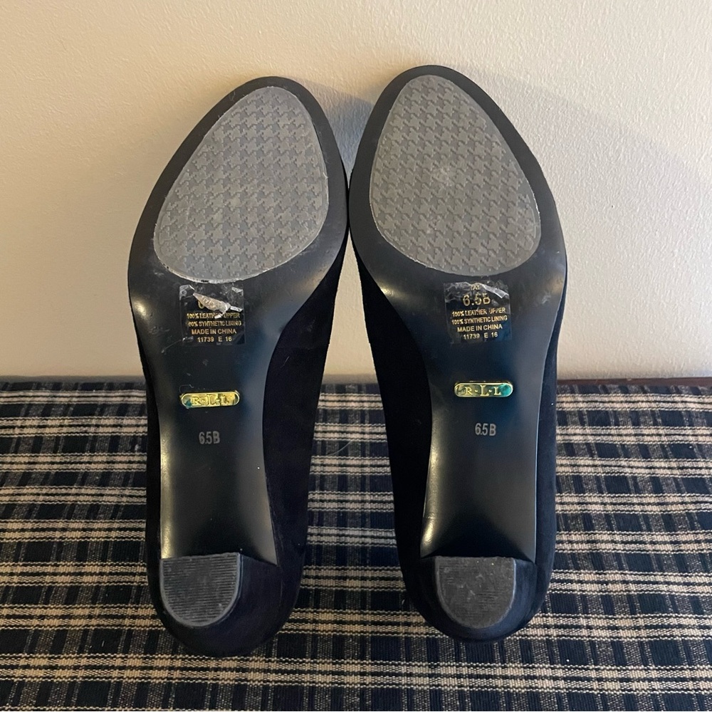 LAUREN RALPH LAUREN Black Suede Round Toe Heels Size 6.5B Women's Shoes EUC #625 - Picture 6 of 8